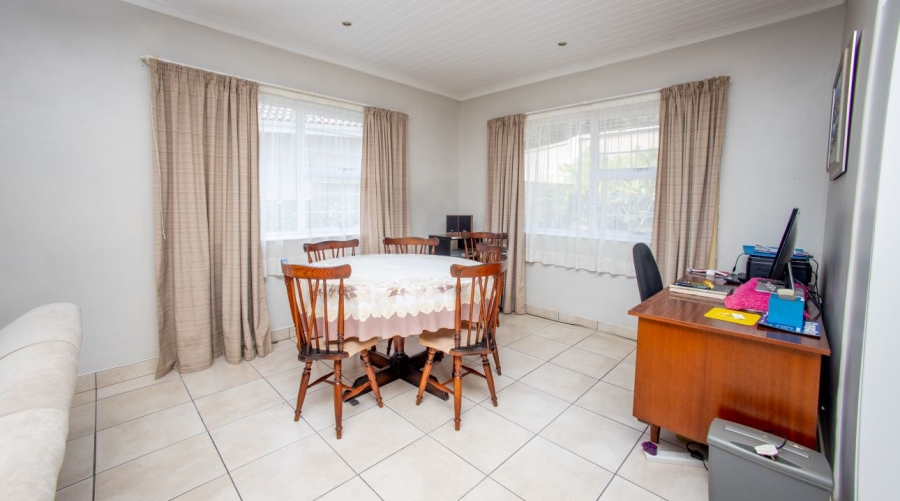 3 Bedroom Property for Sale in Beacon Bay Eastern Cape